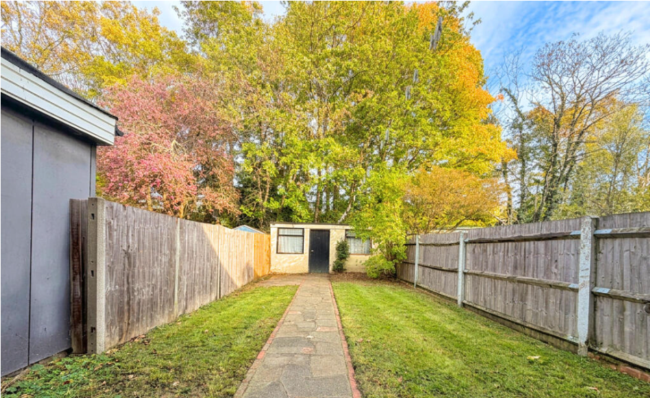 House Seely Road in Greater London
