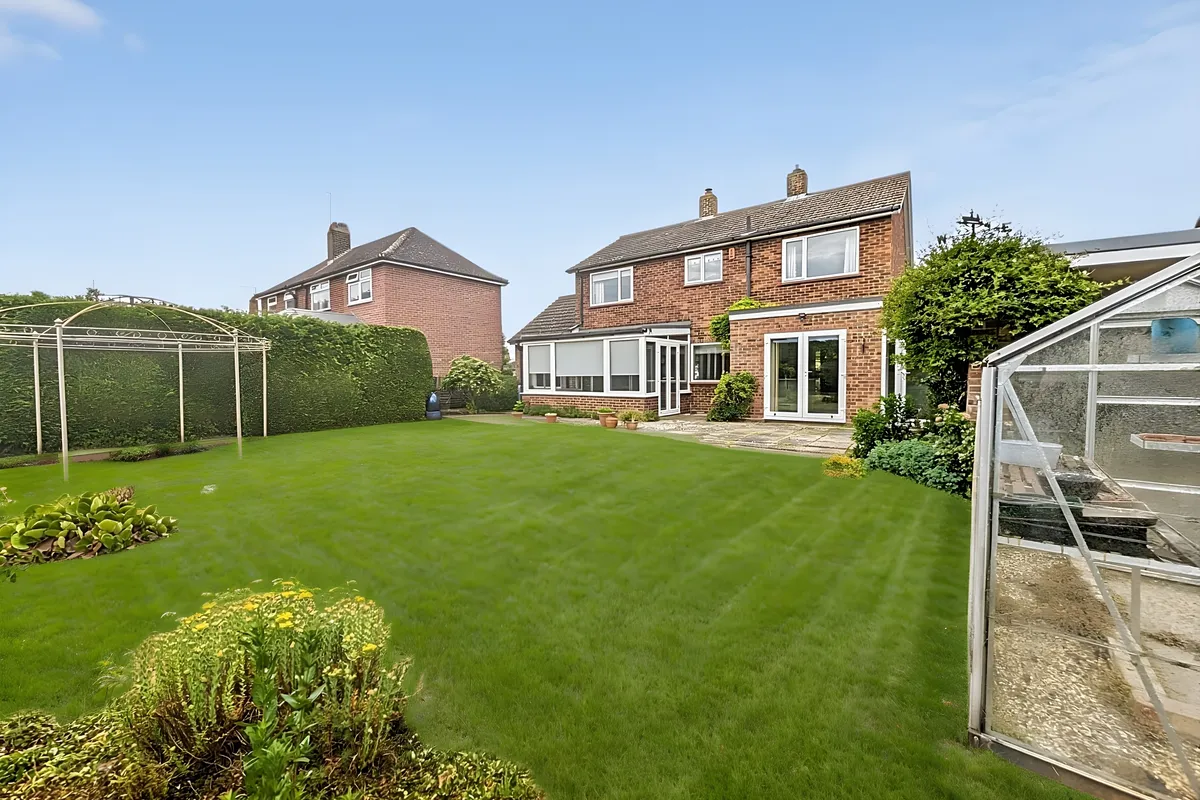 House Heath Road in Broadland