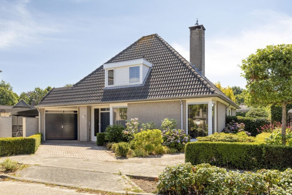 Huis De Elshorst 6 in Aarle-Rixtel