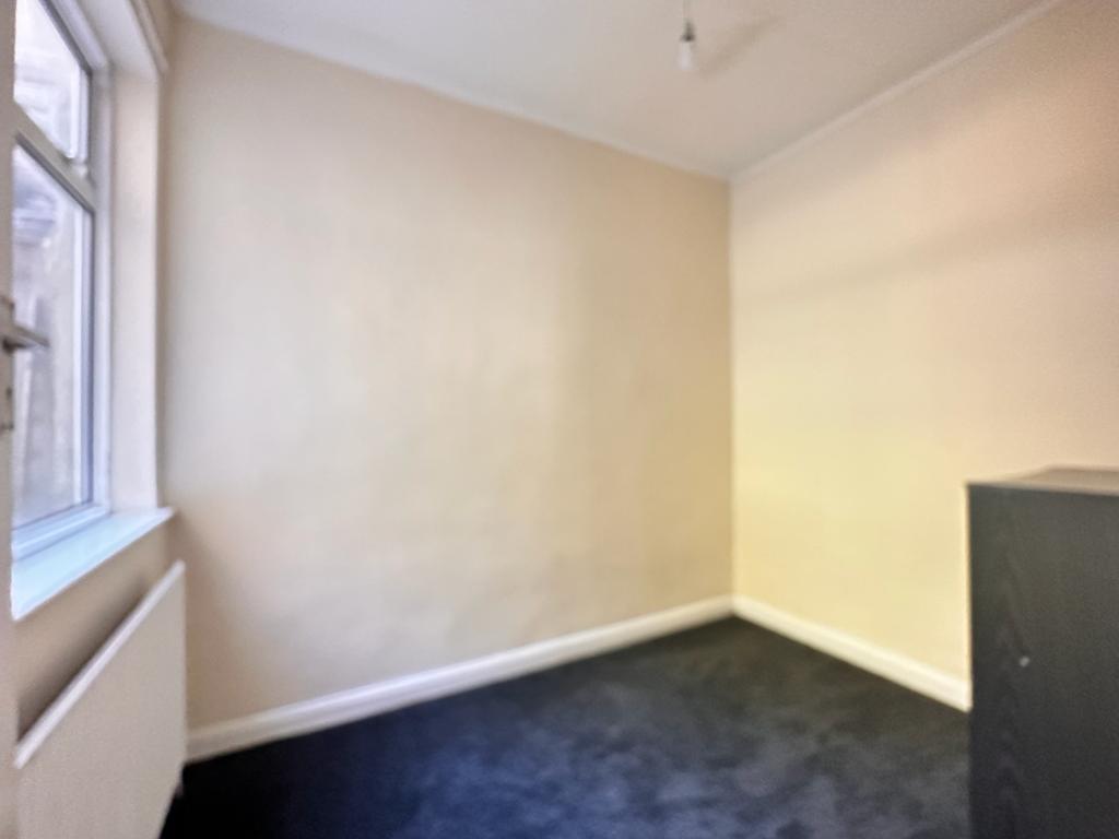 Flat Balfour Road in Greater London