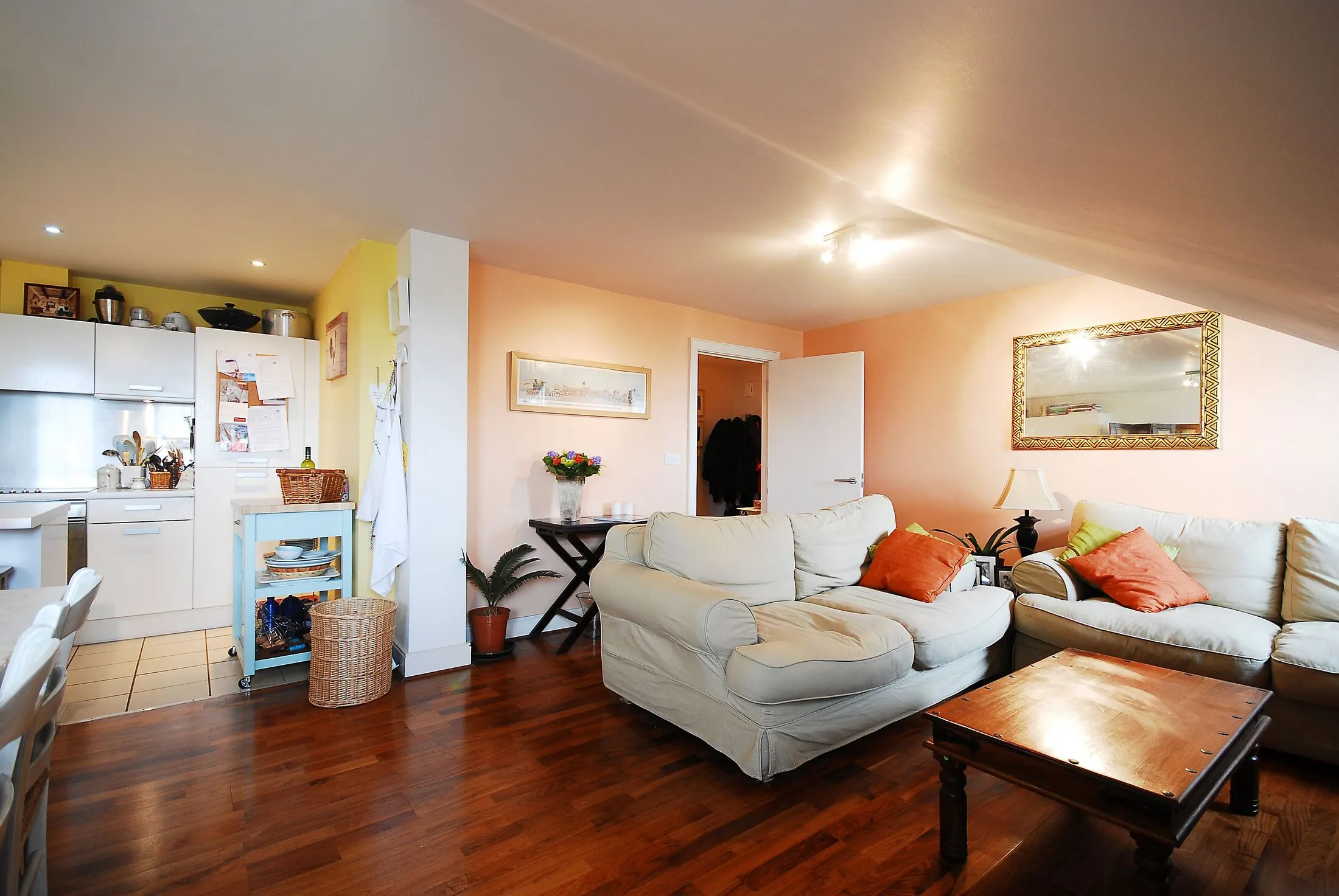 Flat Lewiston Close in Greater London