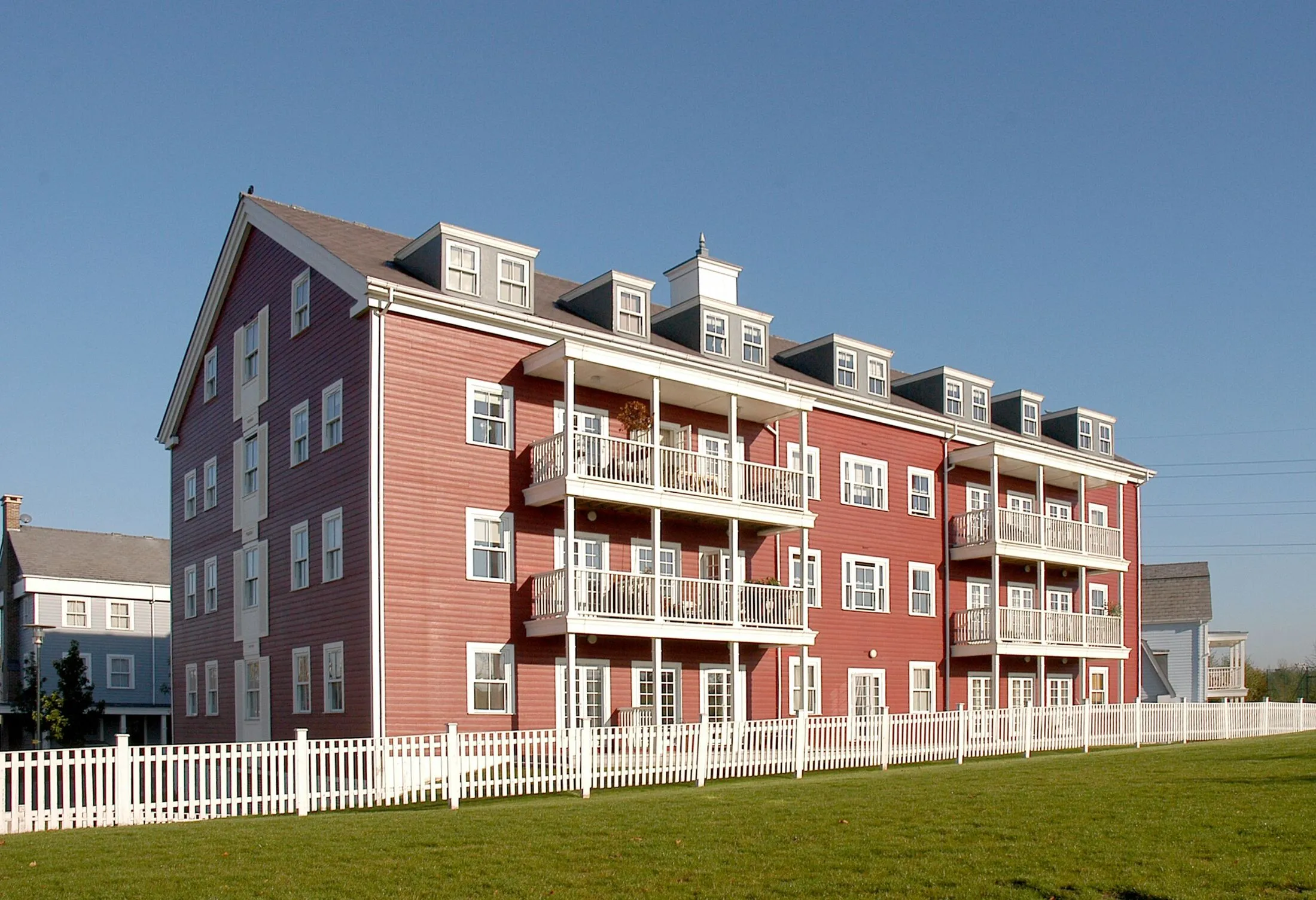 Flat Lewiston Close in Greater London