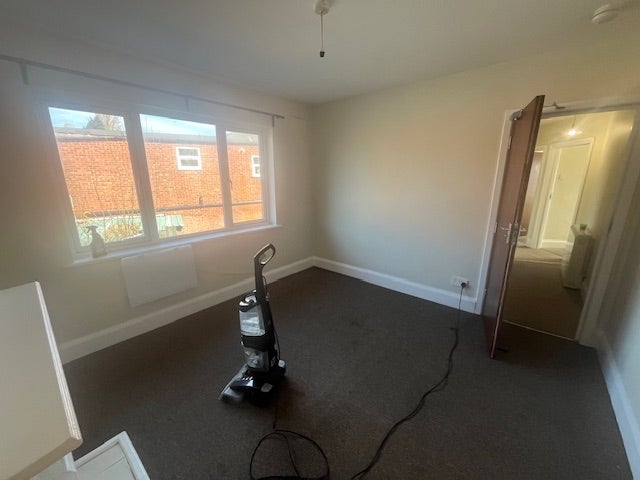 Flat Kingstanding Road in Birmingham