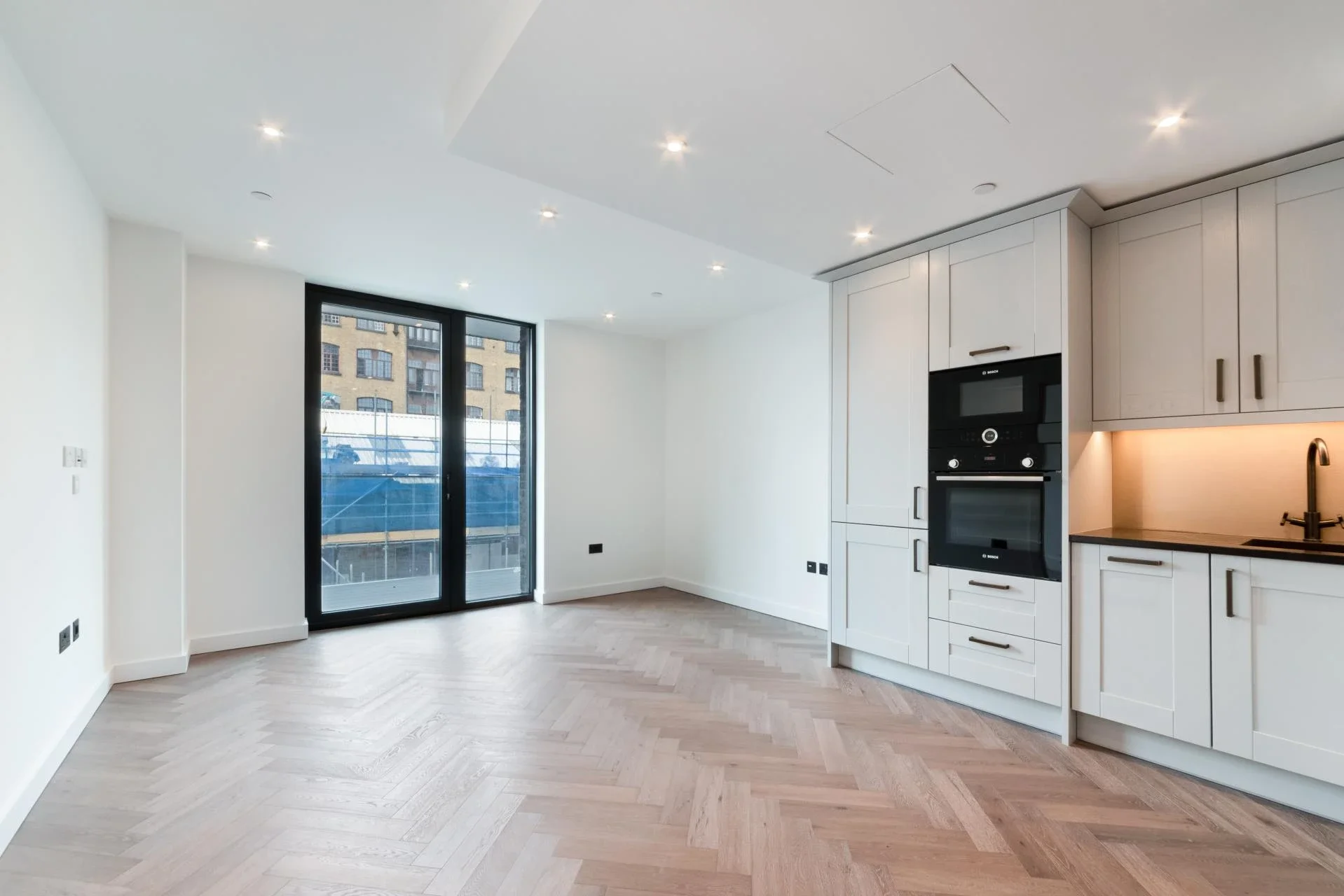 Flat Pennington Quay Walk in Greater London
