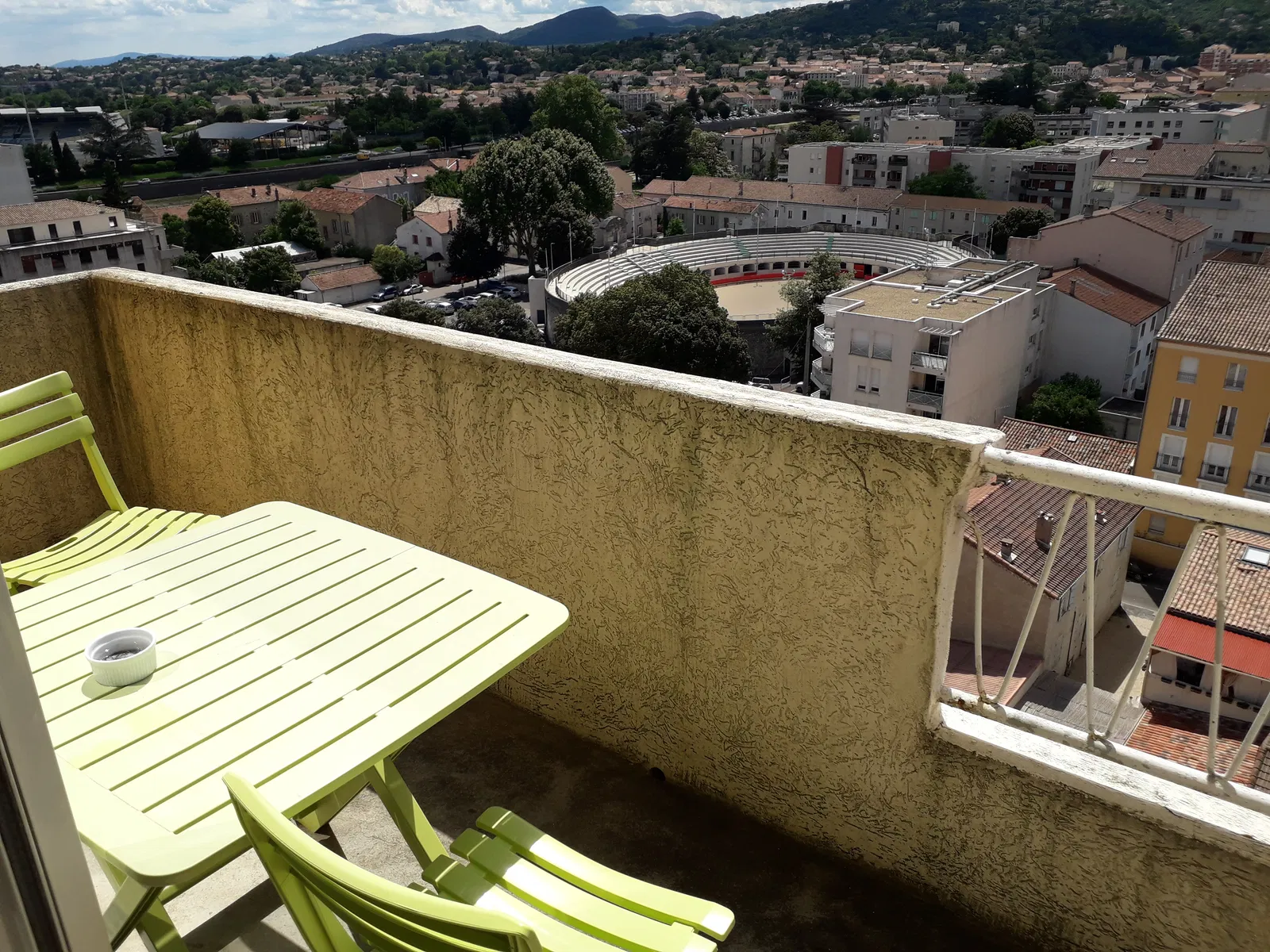 Chambre Rue Maximin Dhombres à Alès