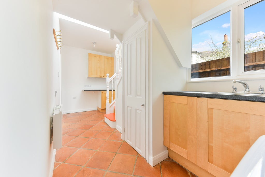 Flat Richmond Road in Greater London