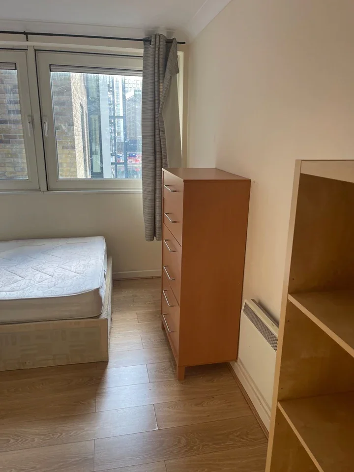 Room Boardwalk Place in Greater London