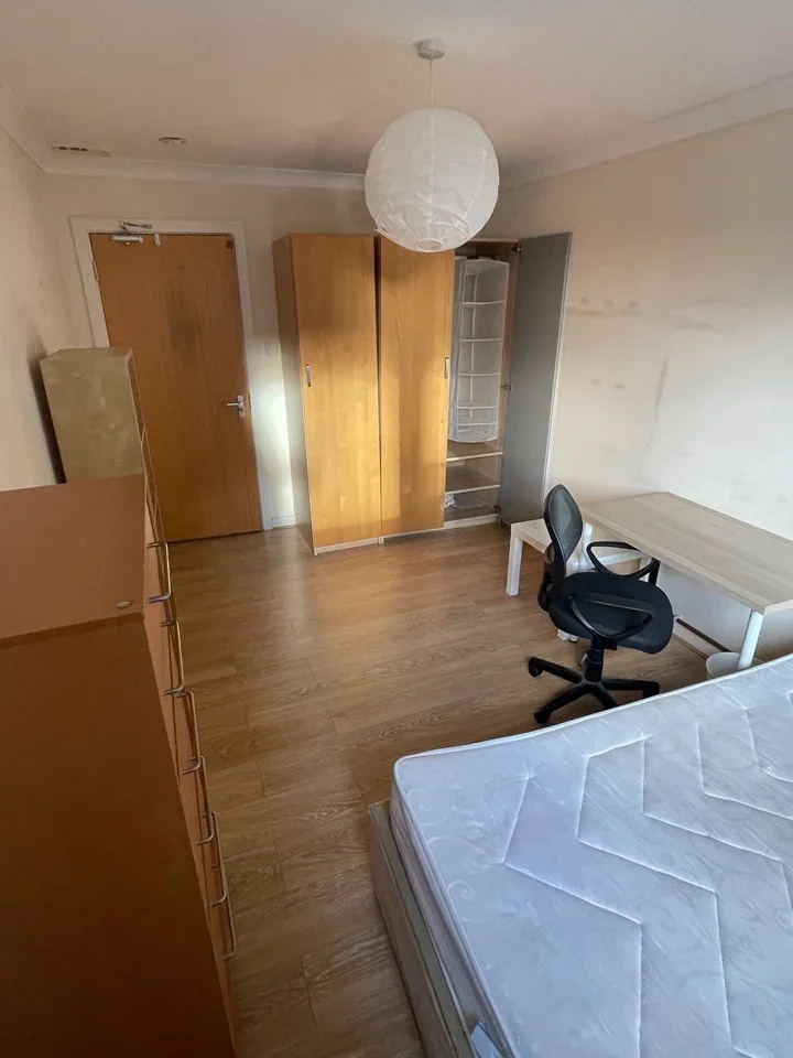 Room Boardwalk Place in Greater London