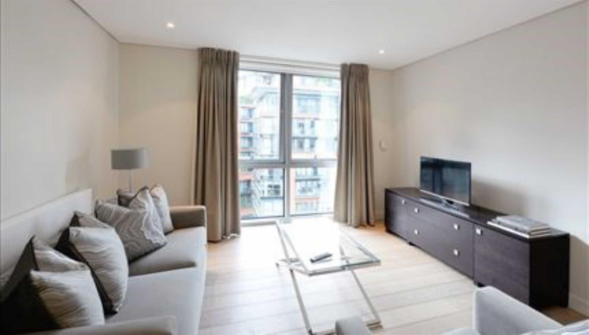 Flat Merchant Square in City of Westminster