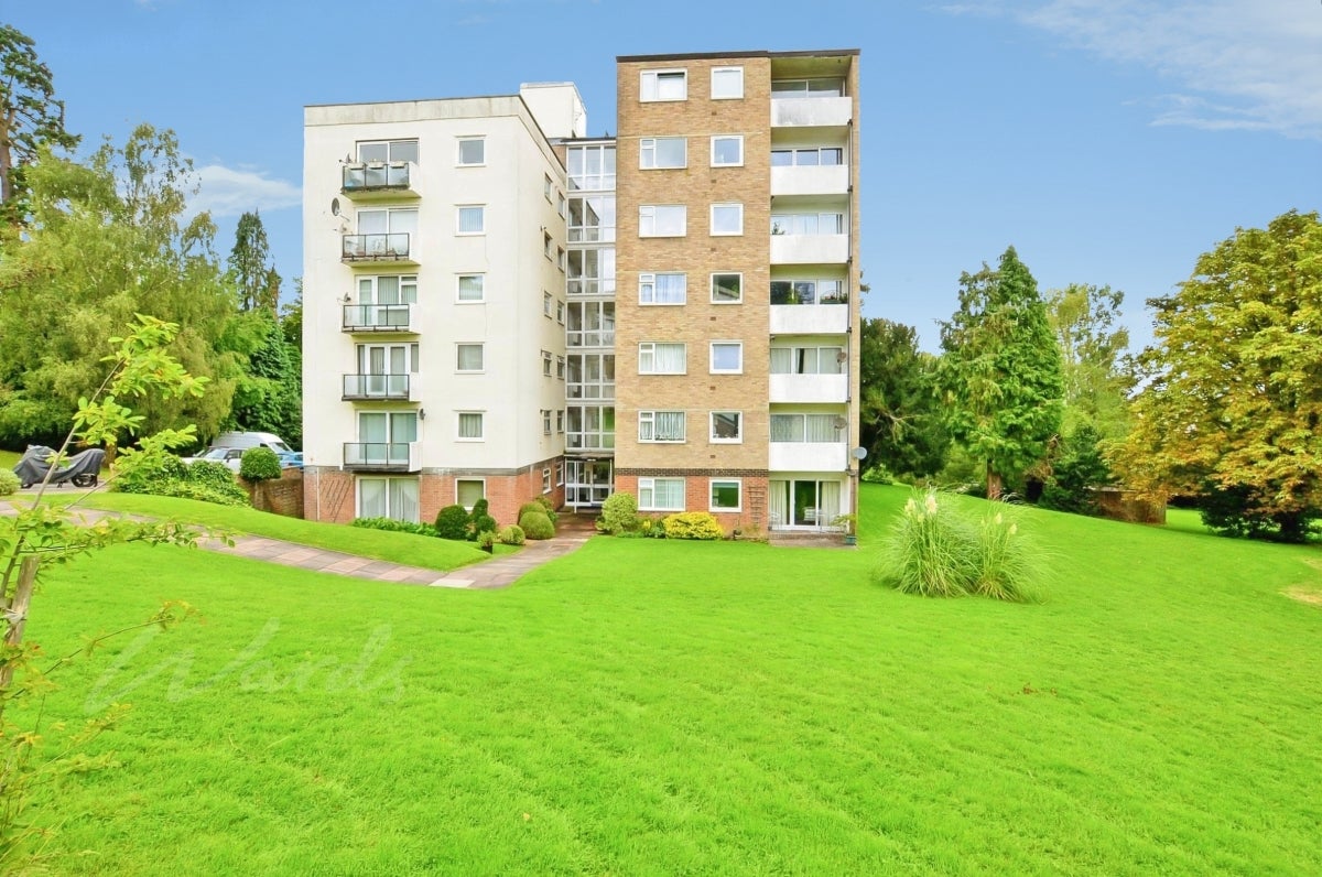 Flat Ferndale Close in Tunbridge Wells