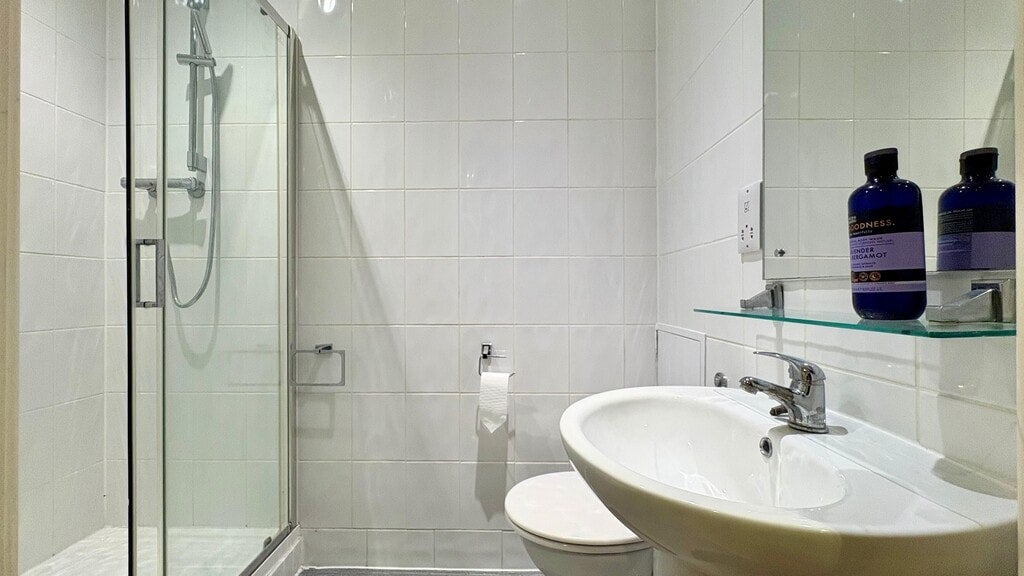 Flat The Grove in Greater London