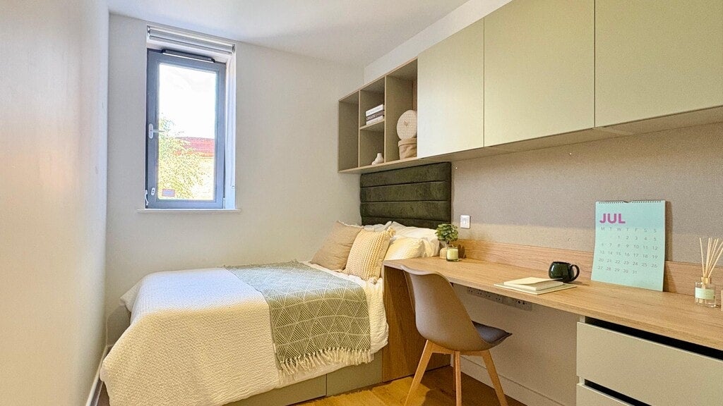 Flat The Grove in Greater London