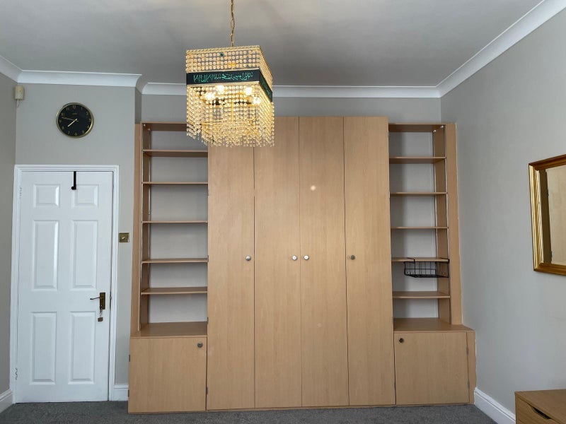Room Fentiman Road in Greater London