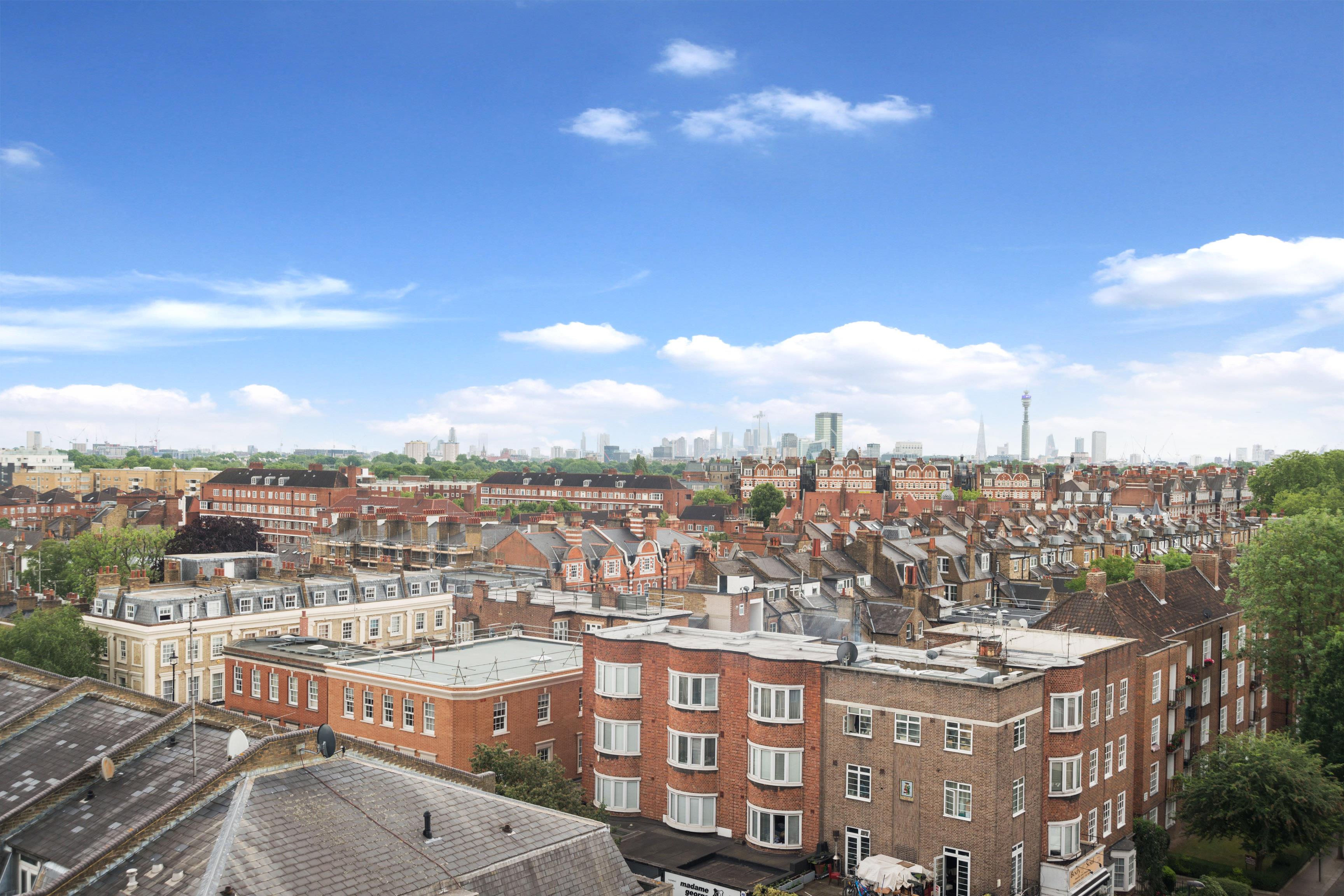 Flat St John's Wood High Street in City of Westminster