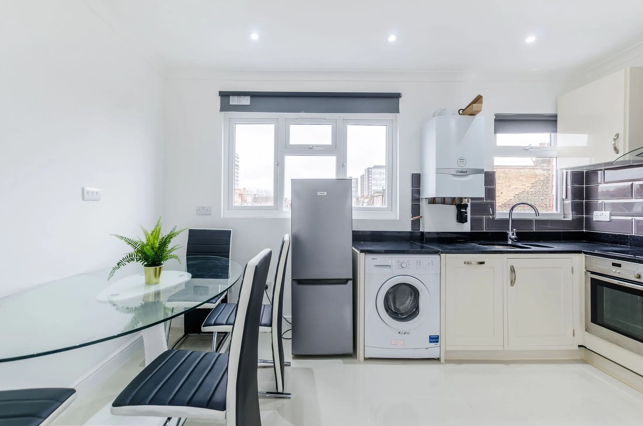 Flat Rannoch Road in Greater London