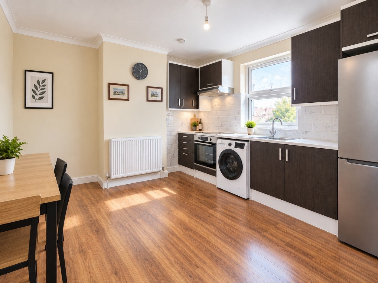 Flat Beulah Road in Greater London