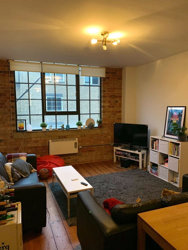 Room Back Church Lane in Greater London