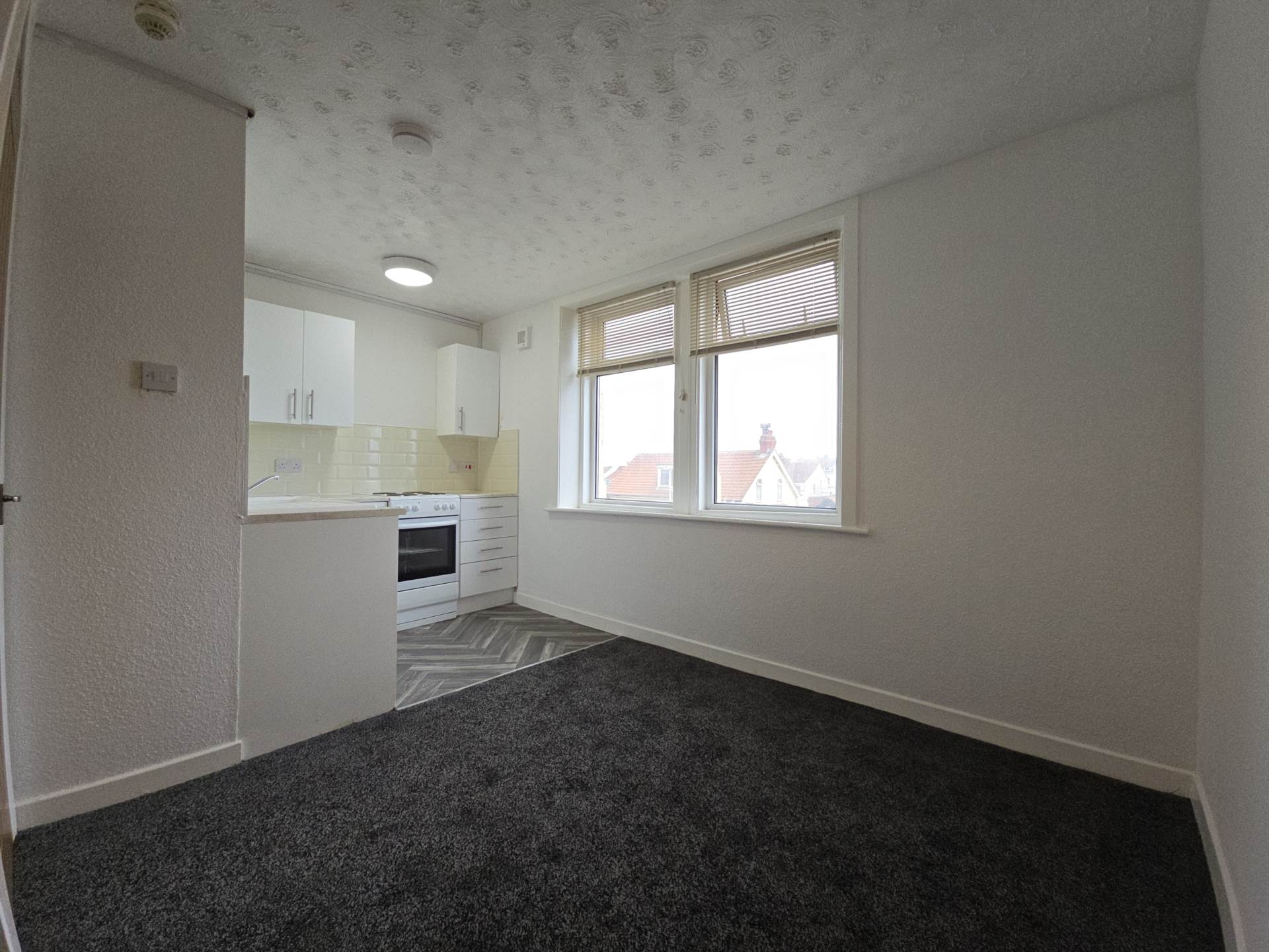Flat Chatsworth Avenue in Bispham