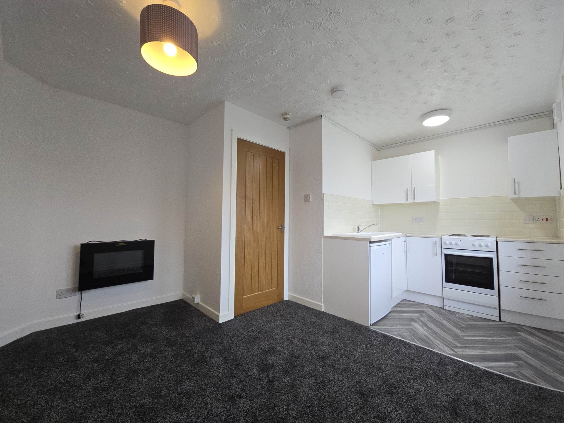 Flat Chatsworth Avenue in Bispham