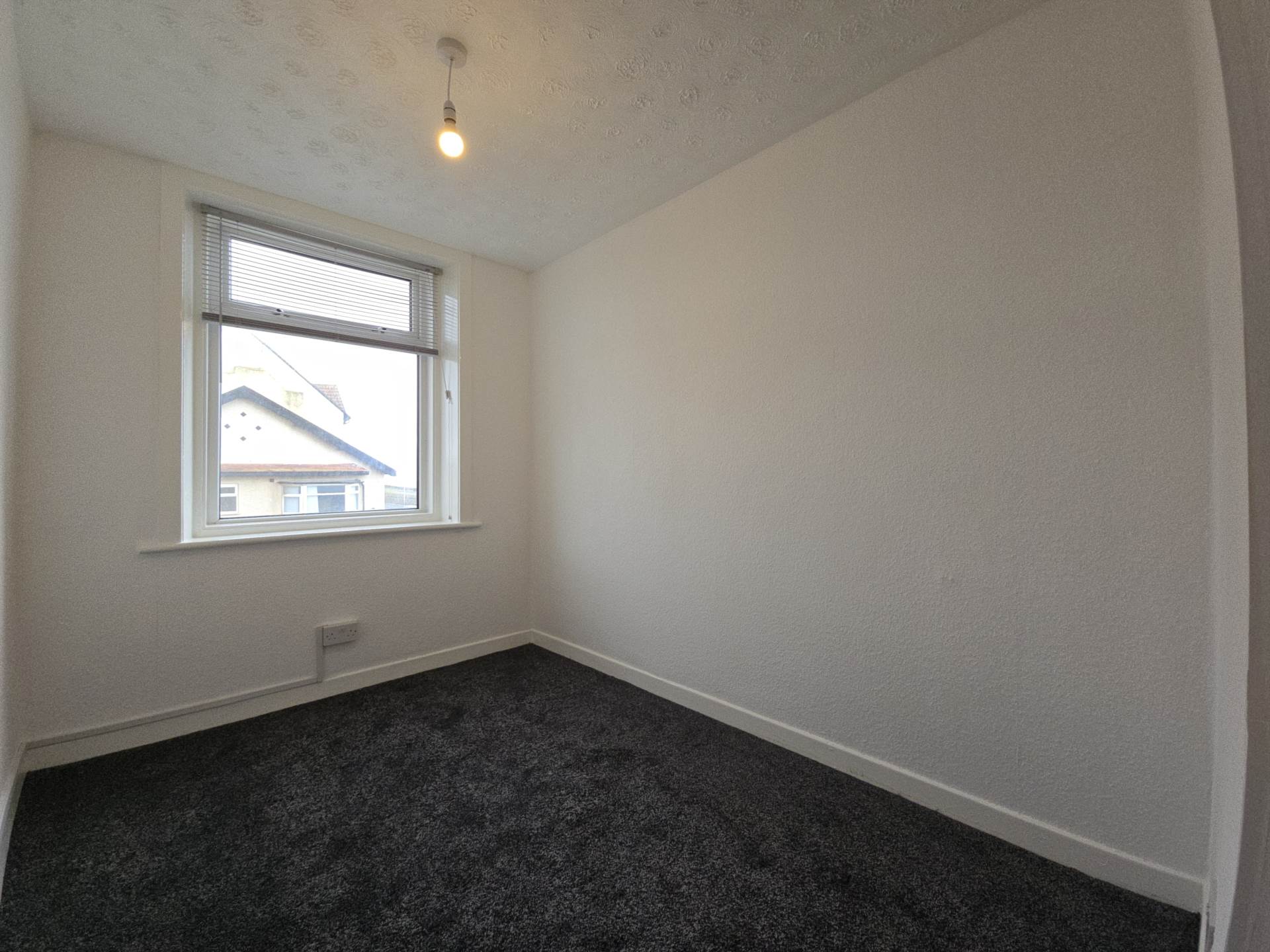 Flat Chatsworth Avenue in Bispham