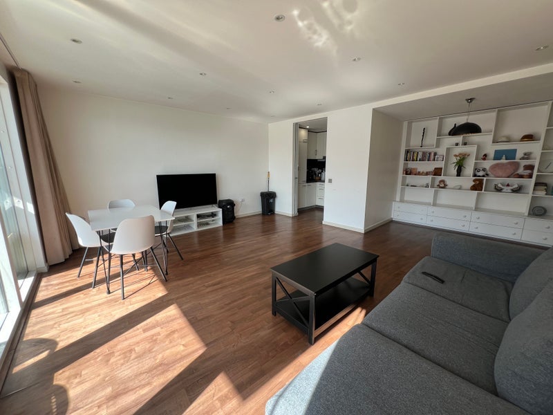 Room Fairmont Avenue in Greater London