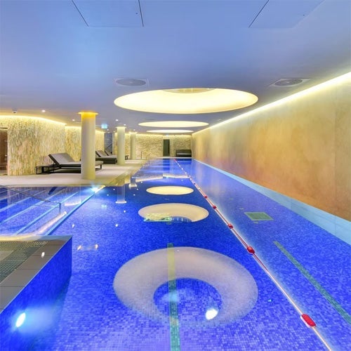 Room Fairmont Avenue in Greater London