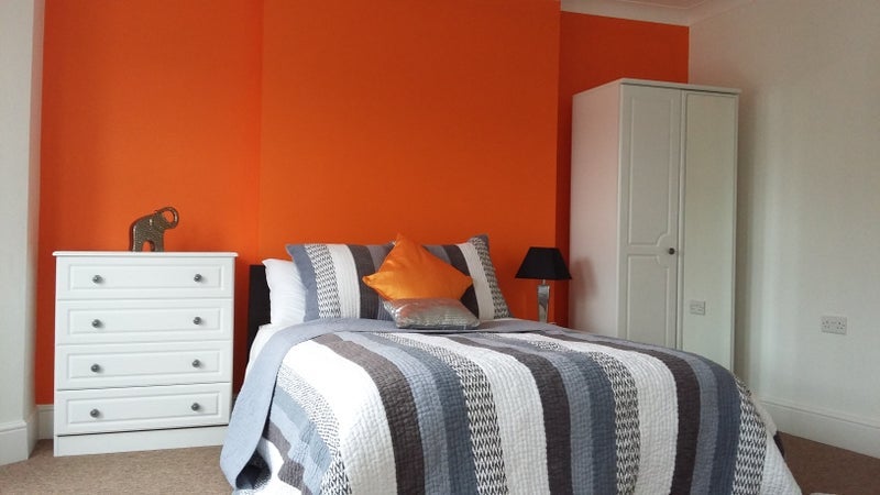 Room Wroxham Road in Poole