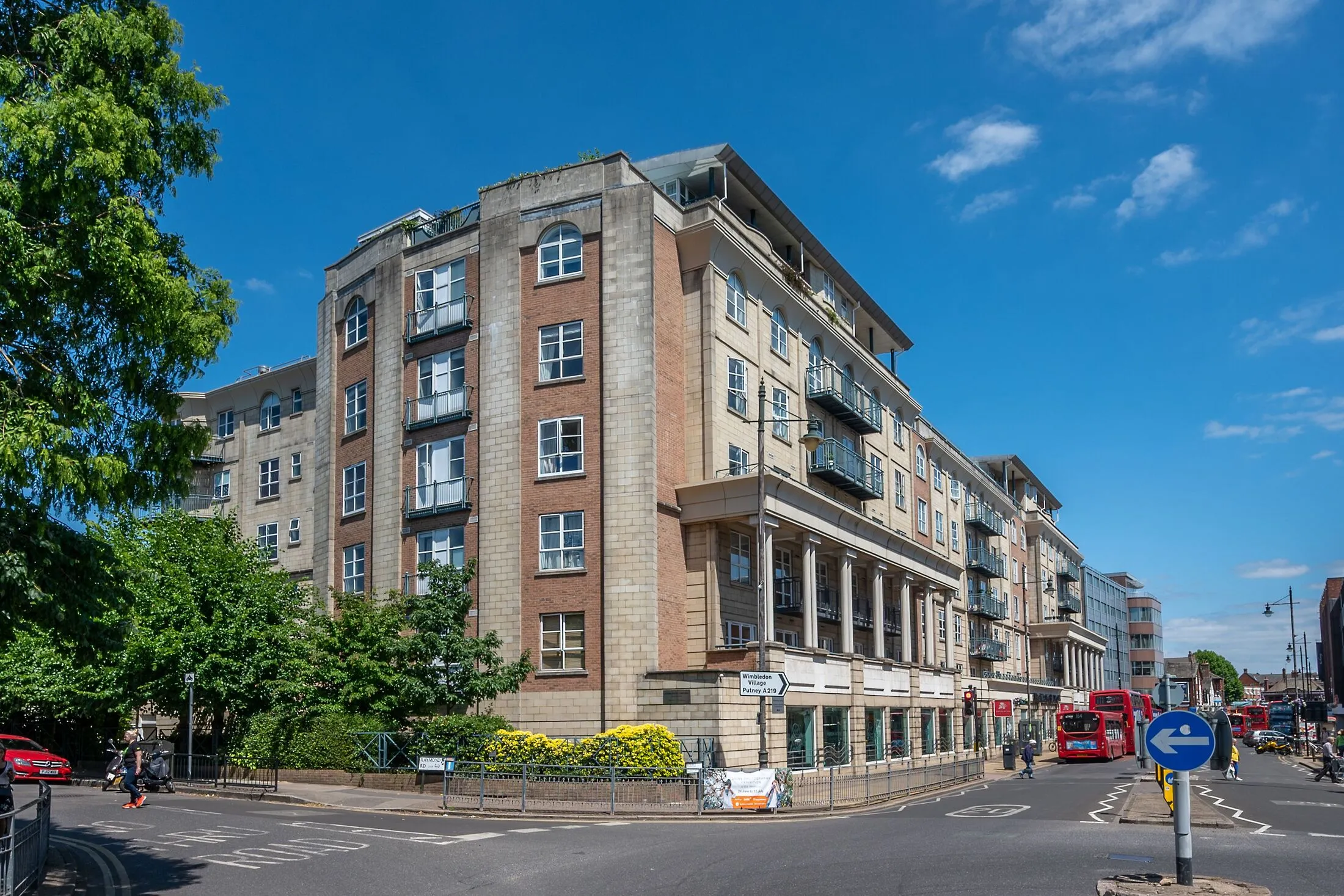 Flat Worple Road in Greater London