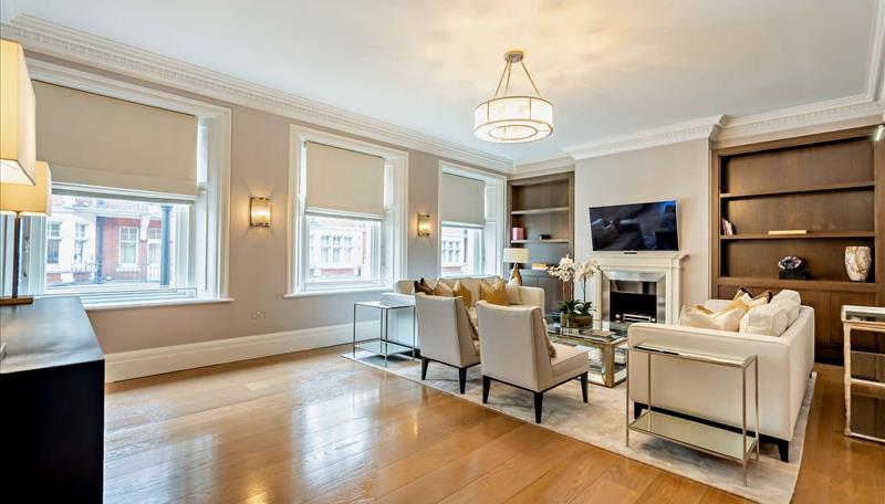 Flat Duke Street in City of Westminster