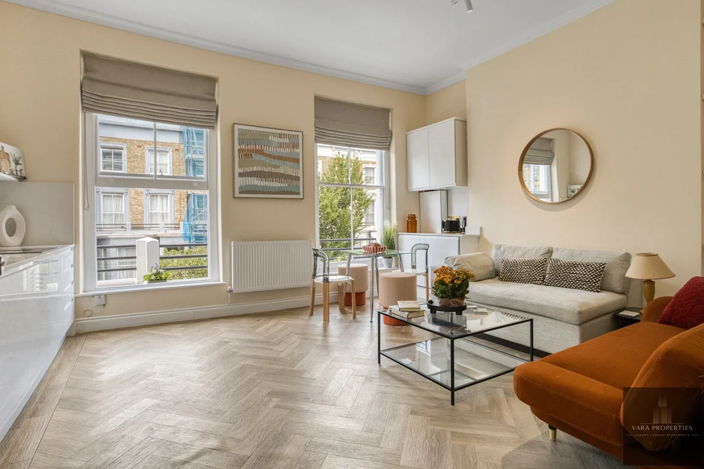 Flat Chesterton Road in Greater London
