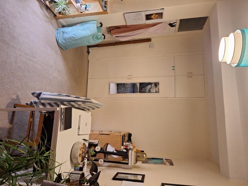Flat Clapham Road in Greater London