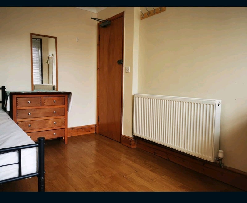 Room Morley Road in Greater London