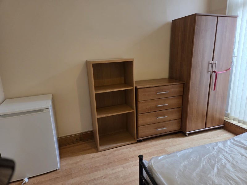 Room Morley Road in Greater London