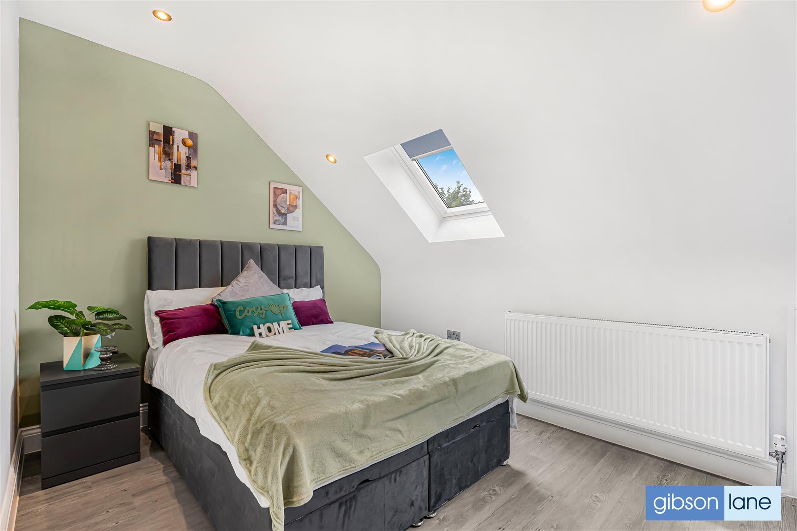 Room Surbiton Road in Greater London