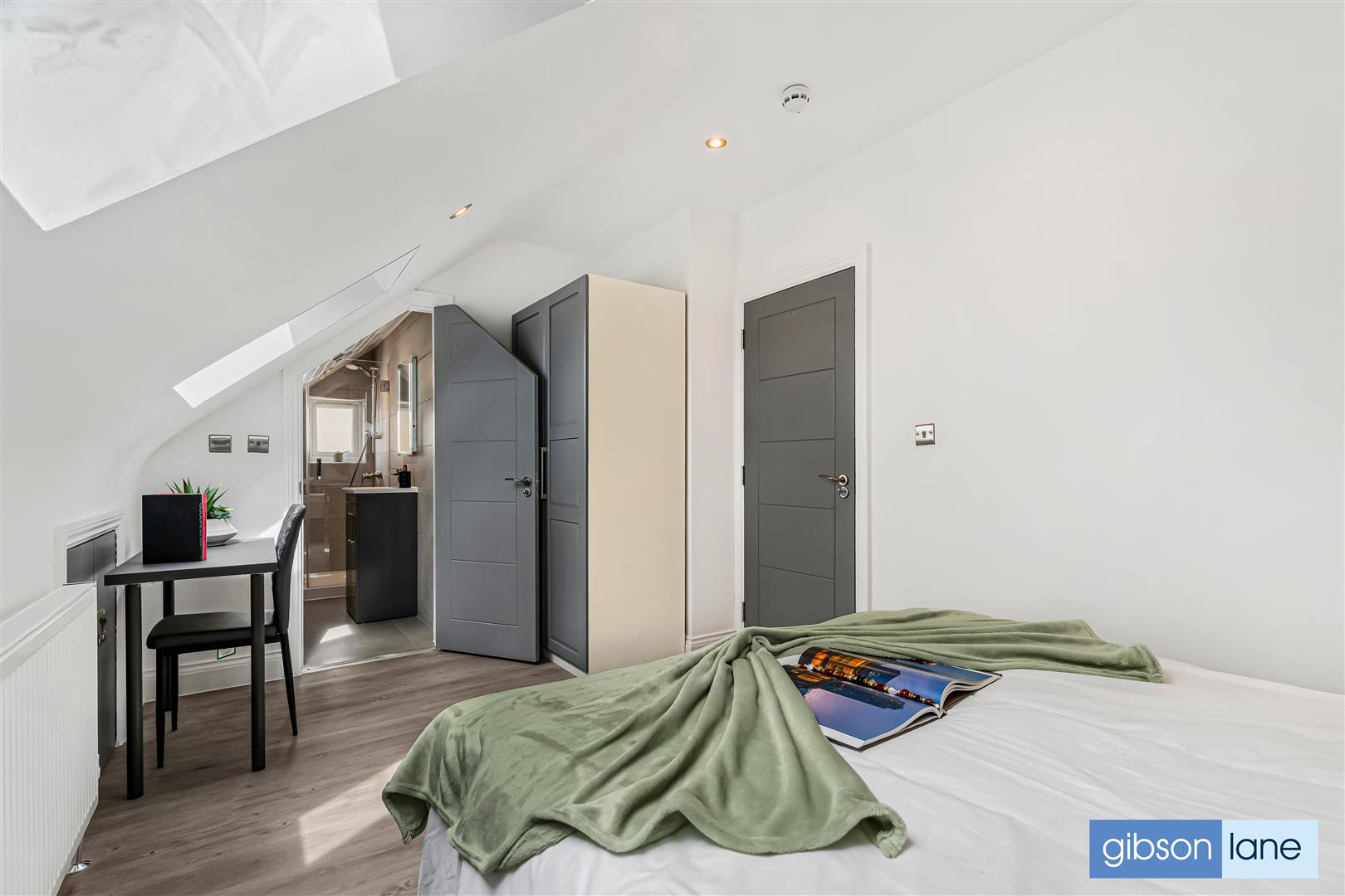 Room Surbiton Road in Greater London