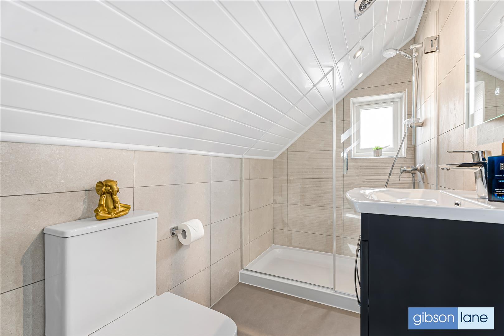 Room Surbiton Road in Greater London