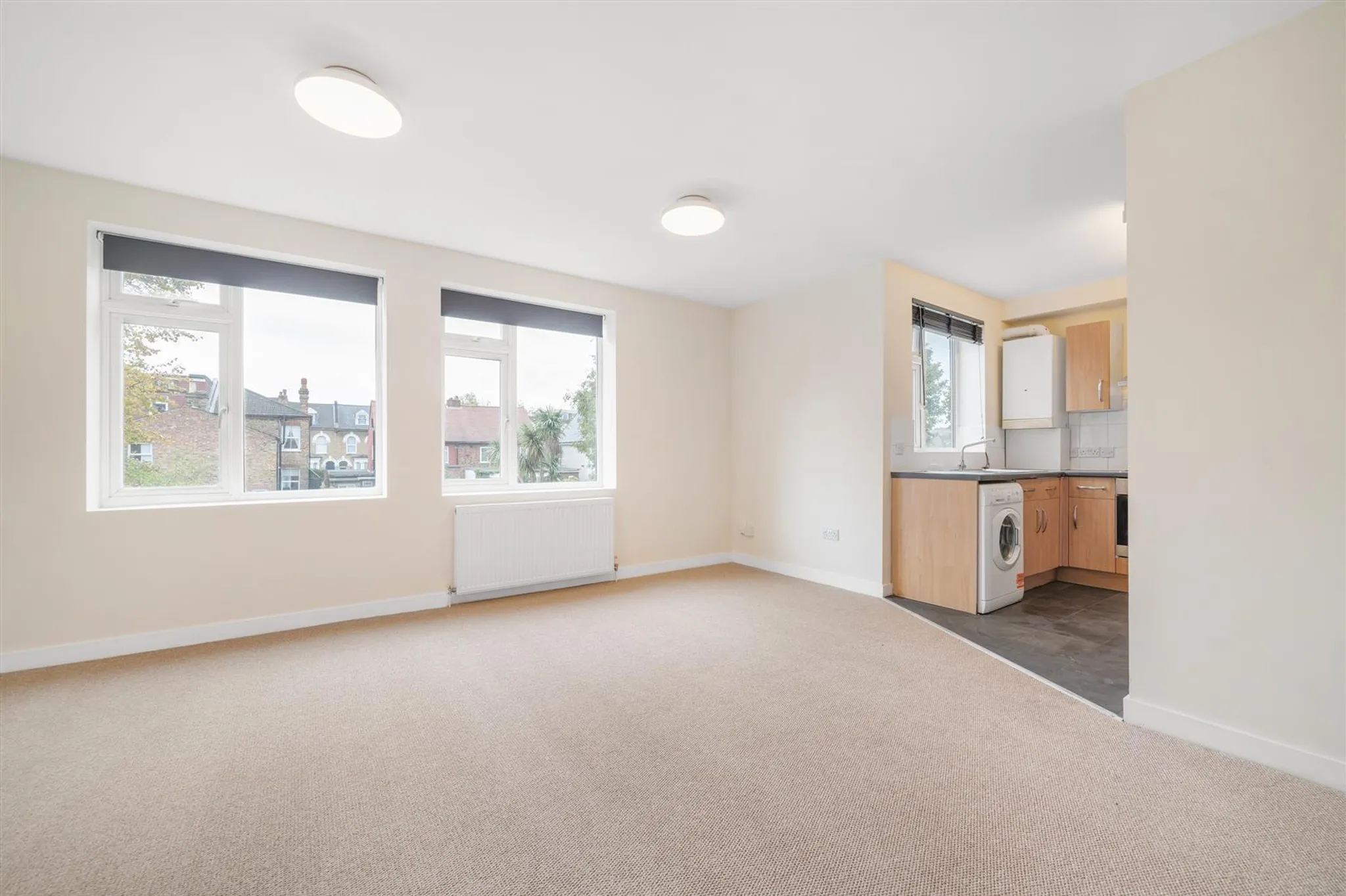 Flat Howard Road in Greater London