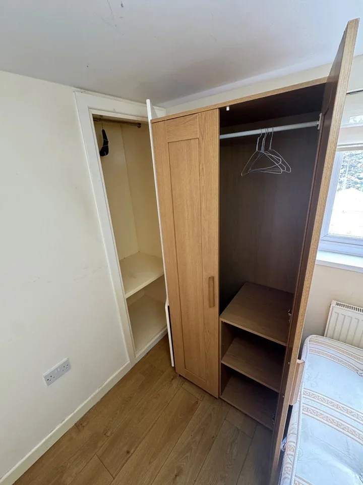 Room Burleigh Gardens in Greater London