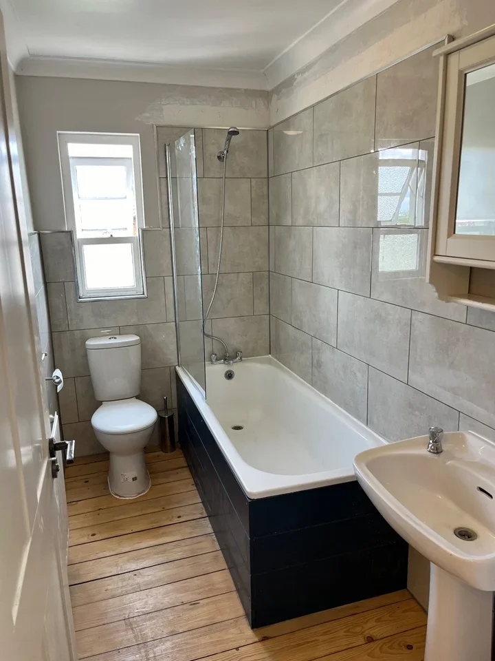 Flat Jerningham Road in Greater London
