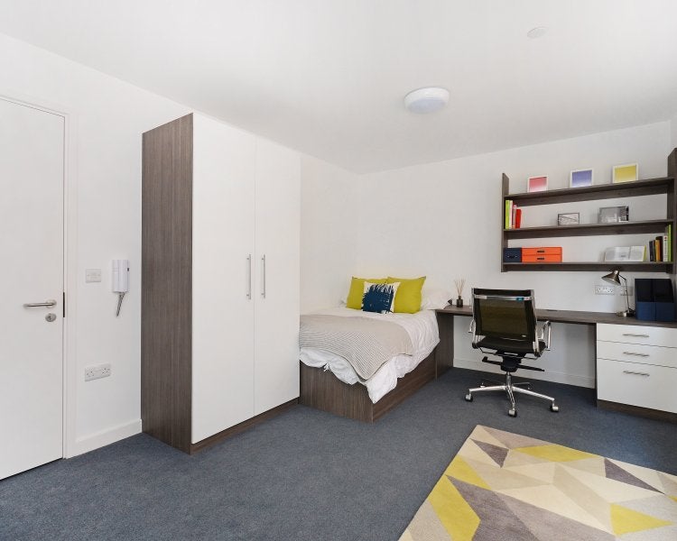 Flat Charles Street in Sheffield