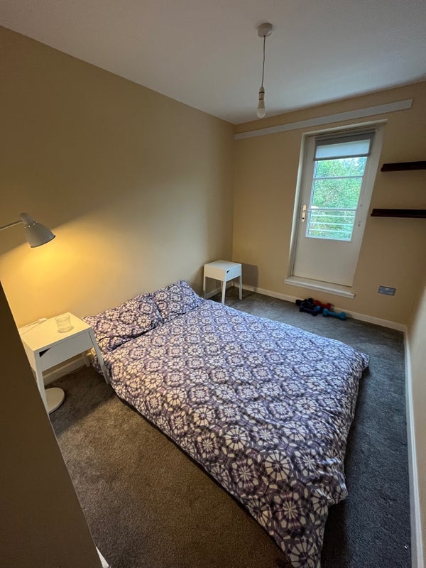 Room Waterside Place in Glasgow