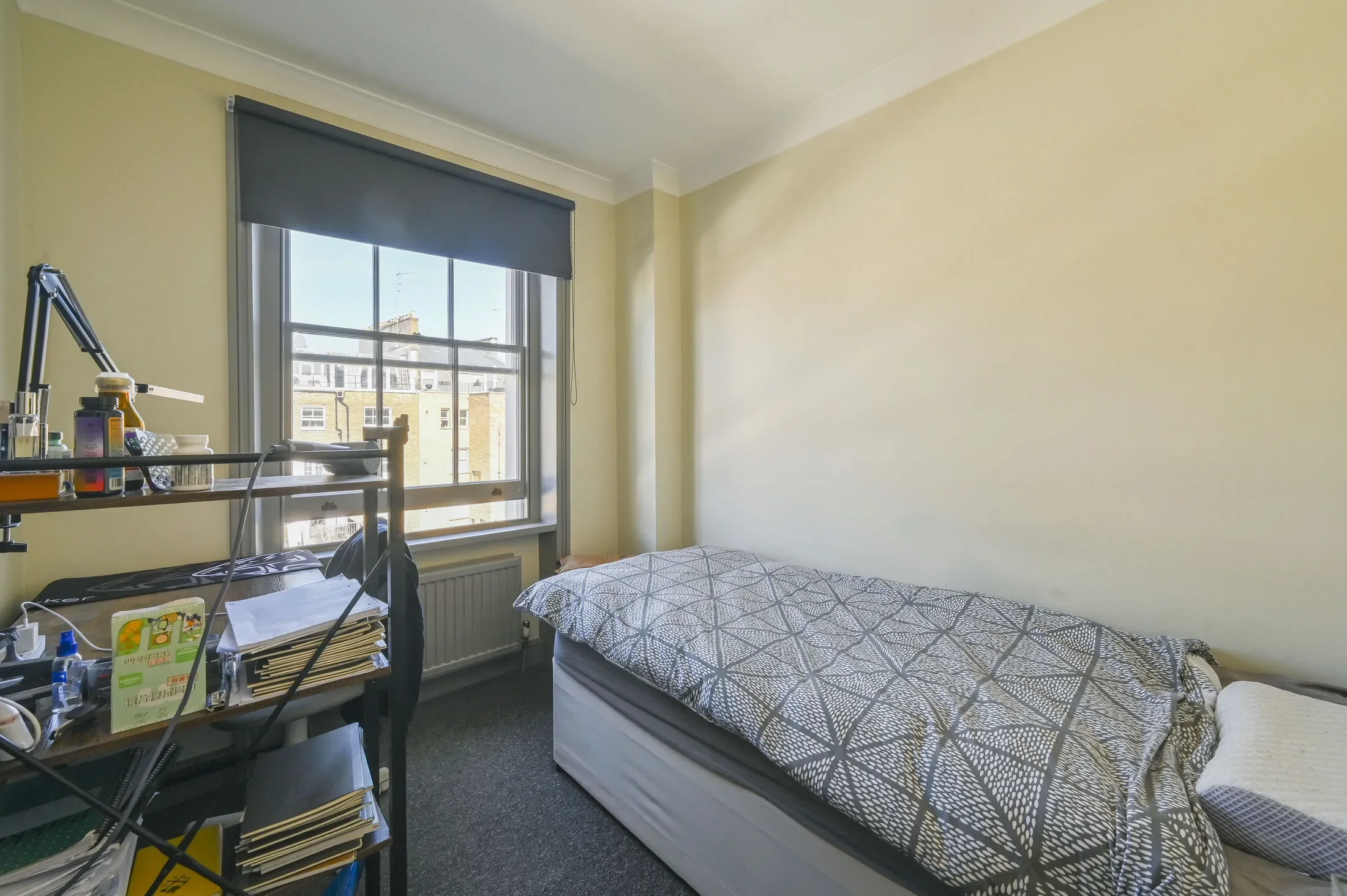 Flat Southwell Gardens in Greater London
