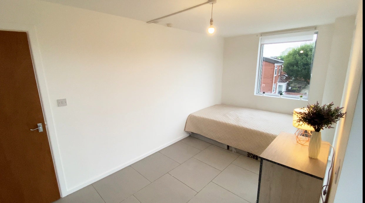 Room Motley Street in Greater London
