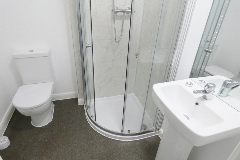 Flat Ribblesdale Place in Preston