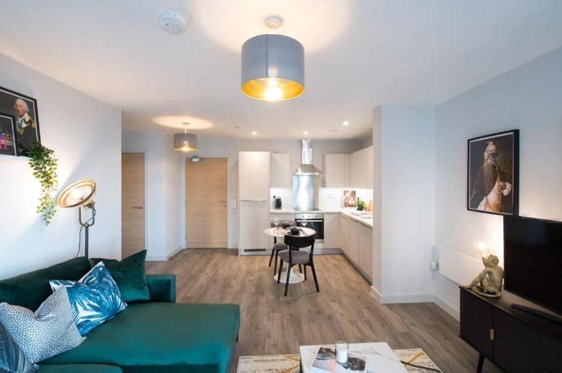 Flat King Street in Greater London