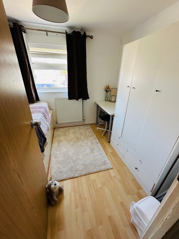 Room Blake Road in Bristol
