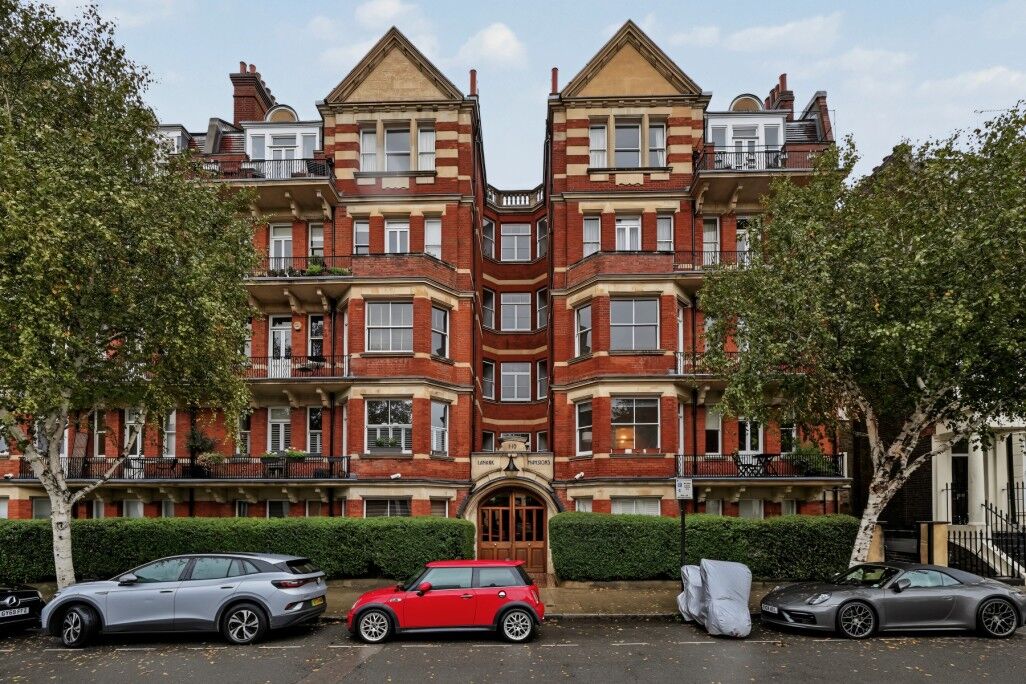 Flat Clifton Road in City of Westminster