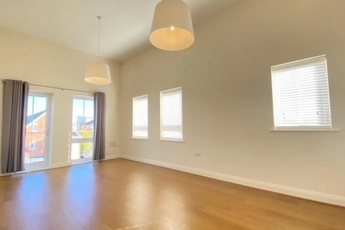 Flat Kingfisher Drive in Maidenhead