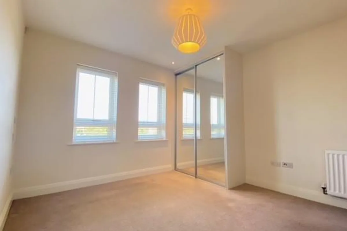 Flat Kingfisher Drive in Maidenhead