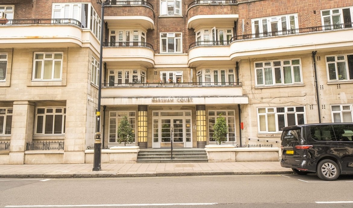Flat Page Street in City of Westminster
